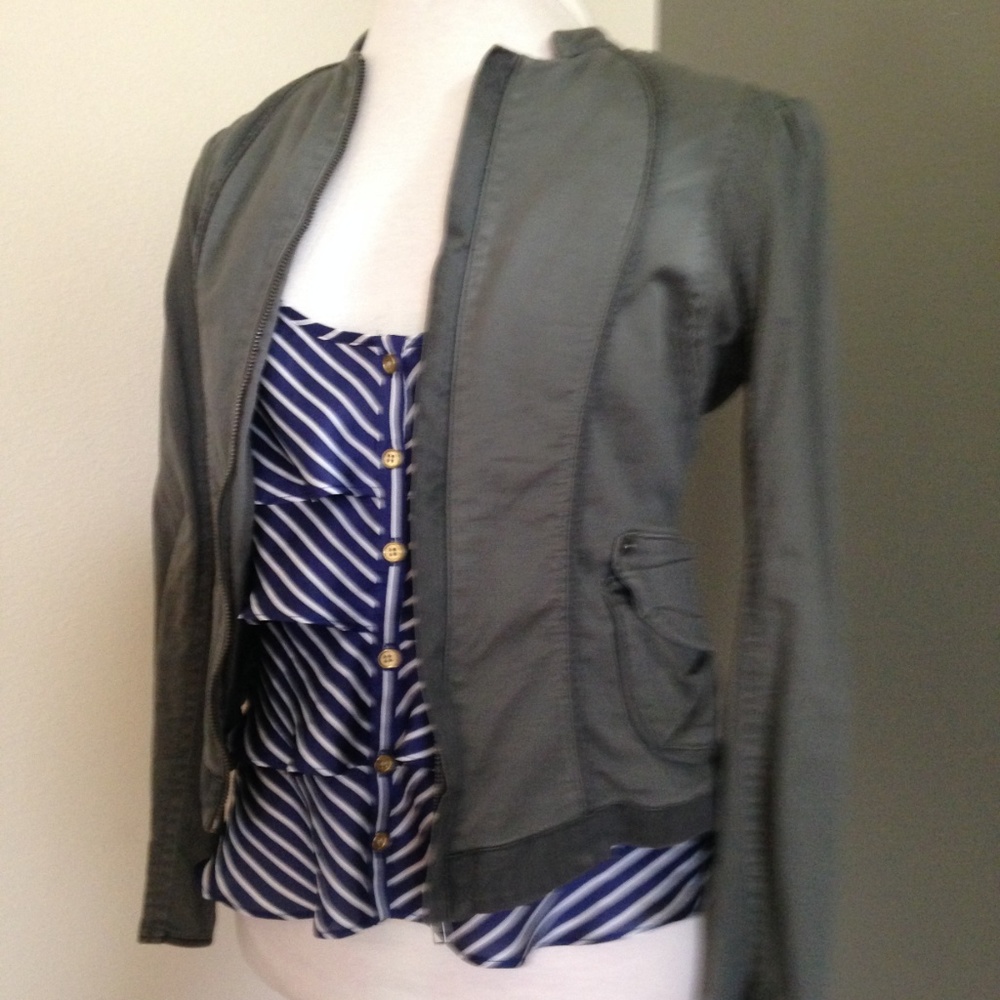 Navy Ruffle Top - Picture 4 of 5
